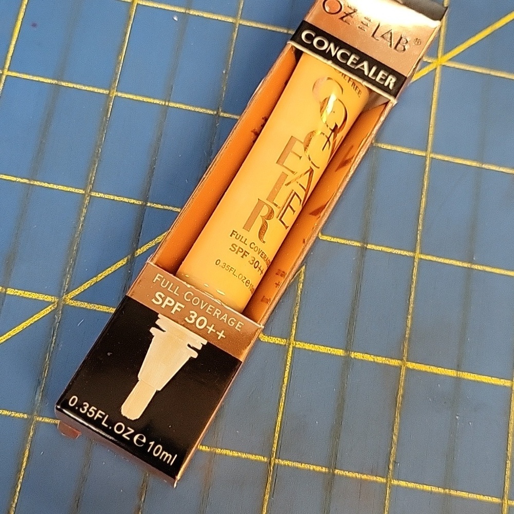 OZ E LAB Concealer SPF 30++ - 07 New Sealed Box